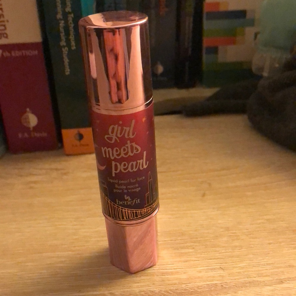 Girl meets pearl benefit highlighter